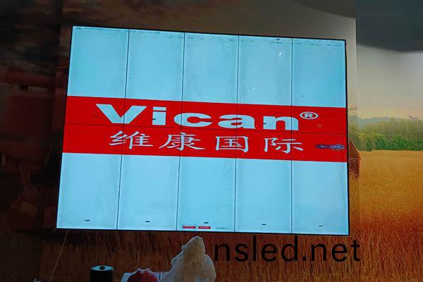 禹城(cheng)市(shi)辳(nong)業展館 - 2*5液(ye)晶(jing)拼接屏(ping)