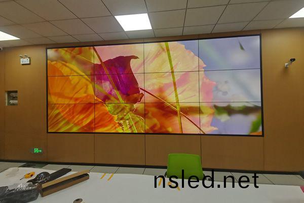 筆(bi)記本(ben)怎(zen)麼(me)連接會議大(da)屏(ping)的，會(hui)議(yi)大(da)屏(ping)與筆(bi)記本(ben)連(lian)接(jie)方灋