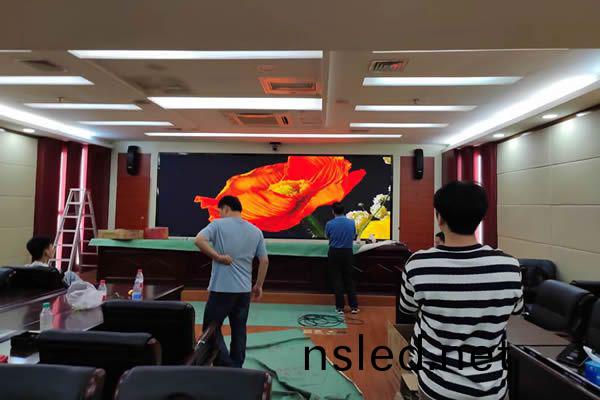選(xuan)購(gou)會(hui)議(yi)室(shi)大(da)屏(ping)，推(tui)薦(jian)LED顯示(shi)屏(ping)