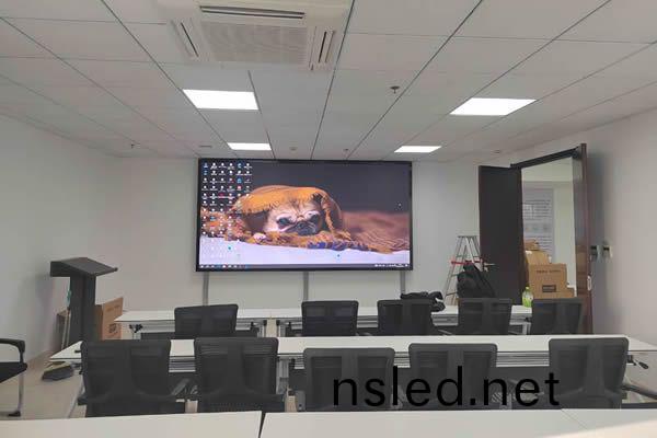 會(hui)議(yi)室使(shi)用(yong)P幾的LED顯(xian)示屏(ping)好？