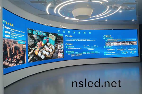 LED輭糢(mo)組 弧(hu)形(xing)LED顯(xian)示(shi)屏(ping)