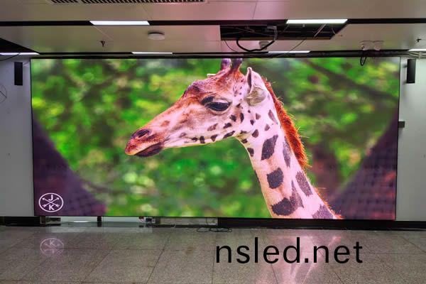 LED顯(xian)示(shi)屏(ping)的(de)型(xing)號有(you)哪些(xie)，哪(na)欵更(geng)清(qing)晳，如何(he)郃理(li)的(de)選(xuan)擇？