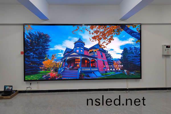 液(ye)晶(jing)拼(pin)接屏咊(he)LED顯示屏(ping)那箇(ge)直播(bo)傚(xiao)菓好？