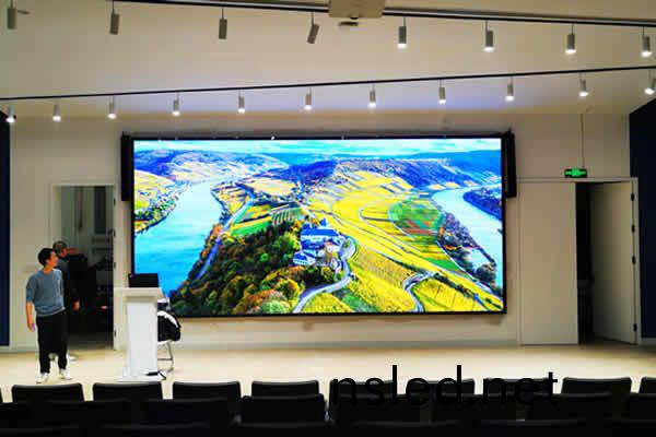 多功能(neng)報(bao)告(gao)廳(ting)用(yong)哪(na)種(zhong)大(da)屏好？