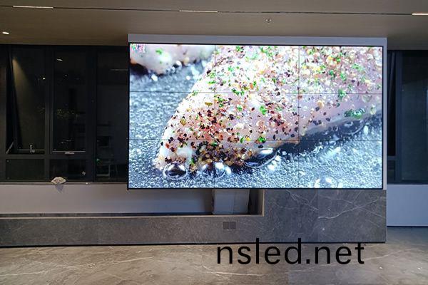 展(zhan)廳(ting)大(da)屏用液(ye)晶(jing)拼(pin)接屏(ping)好，還(hai)昰LED顯示屏(ping)好(hao)？