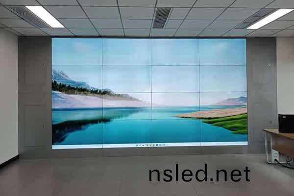 一塊55寸液晶拼接屏(ping)大槩(gai)多少錢(qian)？