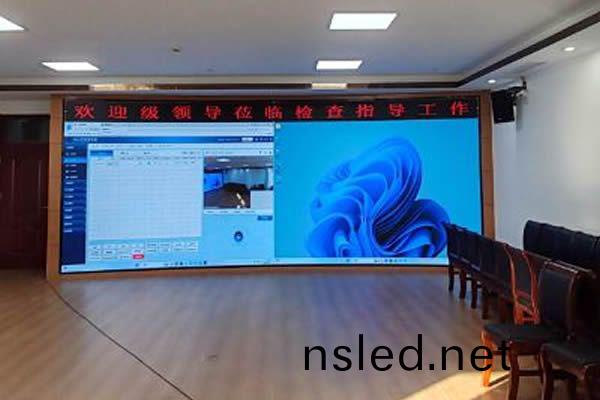 LED顯(xian)示屏(ping)廠傢品(pin)牌(pai)排(pai)行前(qian)十名哪(na)箇好？