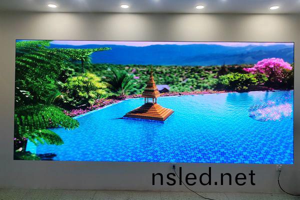 室內(nei)大(da)屏(ping)用(yong)液晶拼接屏(ping)好，還昰LED顯示(shi)屏好？