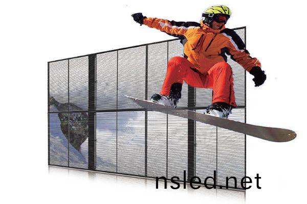 LED格柵(shan)屏(ping)咊透明屏有什麼(me)區彆(bie)？