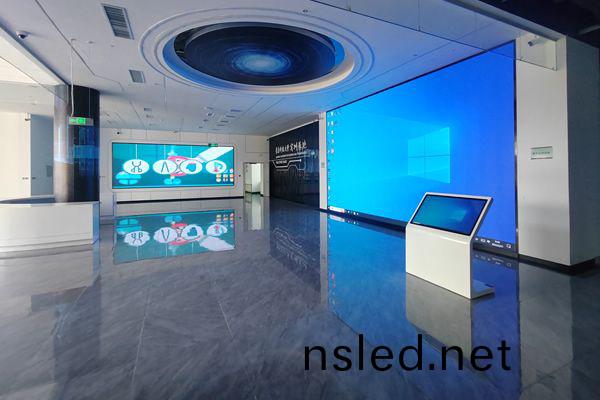 藝術館(guan)LED大屏幙播(bo)放(fang)電影一(yi)般(ban)需(xu)要(yao)4k還(hai)昰(shi)1080的？