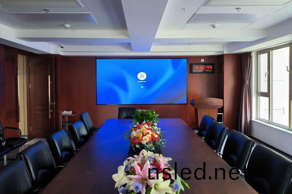 會(hui)議(yi)室用(yong)led屏還(hai)昰(shi)lcd屏好？