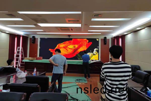 視頻會(hui)議大屏幙哪(na)種好(hao)？視頻(pin)會議係統(tong)解(jie)決(jue)方(fang)案(an)