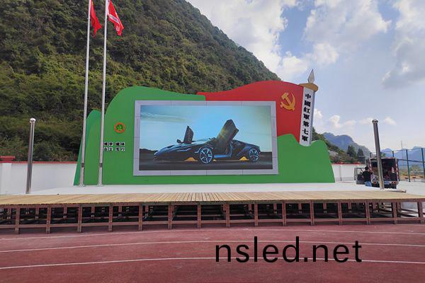 校園謌手(shou)大賽(sai)LED顯示屏做(zuo)多大郃適(shi)？