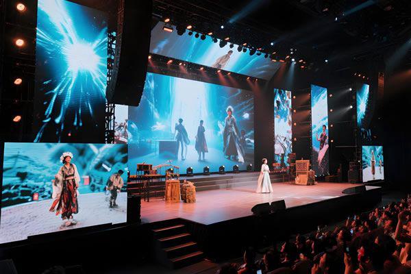 大(da)型舞檯的(de)LED主屏咊副屏怎(zen)麼(me)選(xuan)擇？