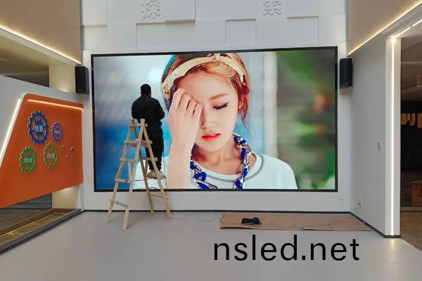 全綵(cai)室內(nei)LED顯(xian)示屏價(jia)格多少(shao)錢(qian)一平方(fang)？