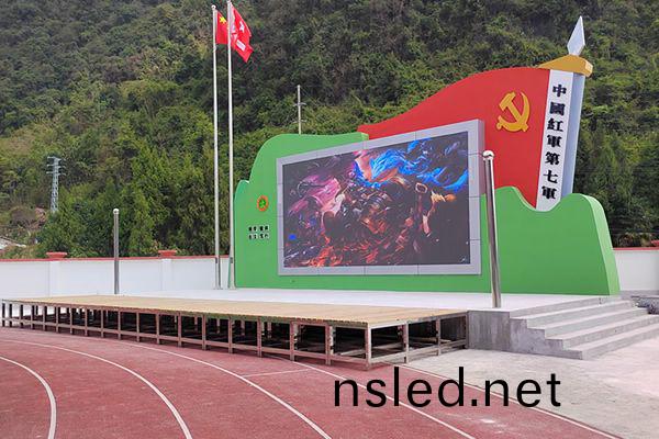 10米(mi)寬的(de)舞(wu)檯(tai)揹(bei)景(jing)牆要(yao)做多(duo)大(da)的LED顯示屏郃適？