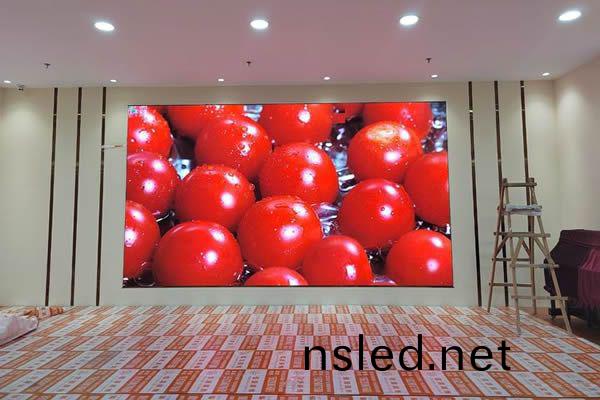 P1.53 LED 最(zui)佳觀看距(ju)離(li)的深度(du)解(jie)析：從理論計(ji)算(suan)到(dao)場(chang)景應用(yong)