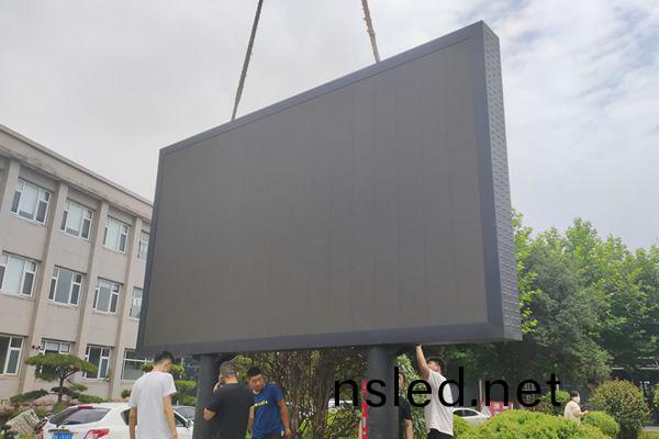 廣場舞(wu)檯(tai)與 LED 大屏幙比(bi)例(li)設(she)計(ji)的全(quan)麵解析(xi)