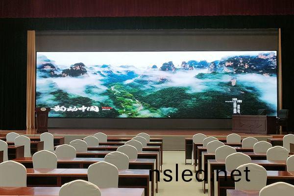 2025年國內(nei)比(bi)較知名(ming)的LED顯(xian)示(shi)屏廠(chang)傢有哪些(xie)？