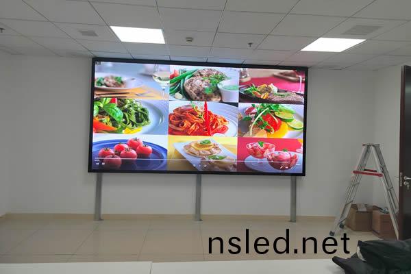 LED顯(xian)示(shi)屏(ping)